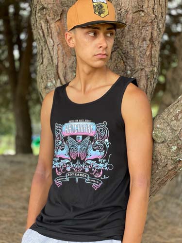 The Katchafire Mens Butterfly Tee is a beautiful vibrant mens tee that encapsulates the reggae vibe, Maori design and NZ natural wildlife.  Also available in singlets and womens tees.