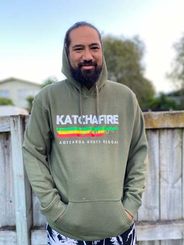The Katchafire Distress Hoodie is a great warm hoodie in Military Green or Black.  S - 3xl. Distressed logo in signature colours on front.