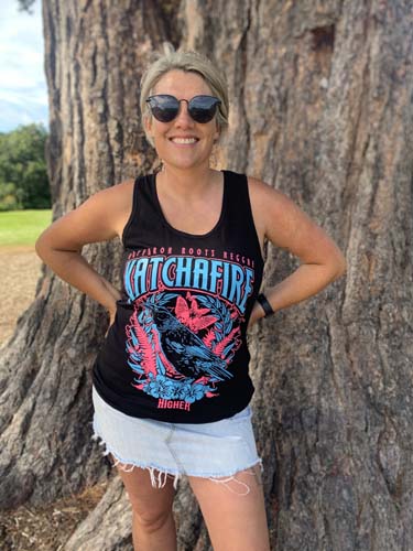 The Katchafire Womens Tui Singlet is a vibrant print, incorporating signature Katchafire design and native NZ flora and fauna.  3 colour options. Also available in Tees