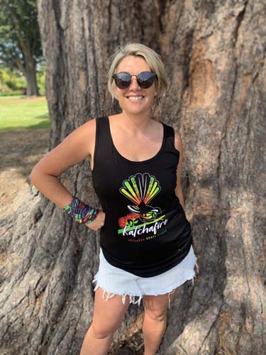 The Katchafire Womens Fantail Singlet is a vibrant, colourful singlet. It incorporates nz culture, the native wildlife and the beautiful maori designs.  3 colours available.