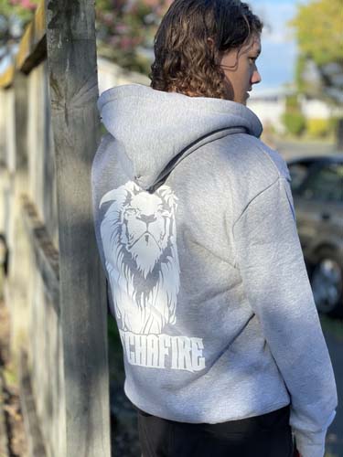 The Katchafire Proud Lion Zip Hoods are an awesome addition to the merchandise range.  In Coffee or Grey, these are sure to keep you warm for your next winter gig.  A great addition to the Proud Lion Sleeveless Hoods.
